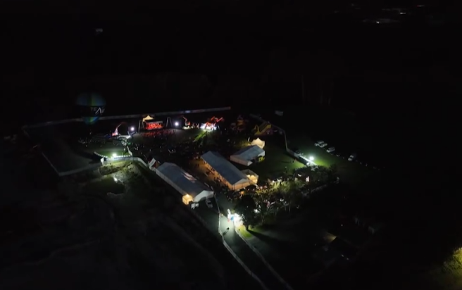 Boulder Park Amusements inflatable obstacle course at night in Hamilton 